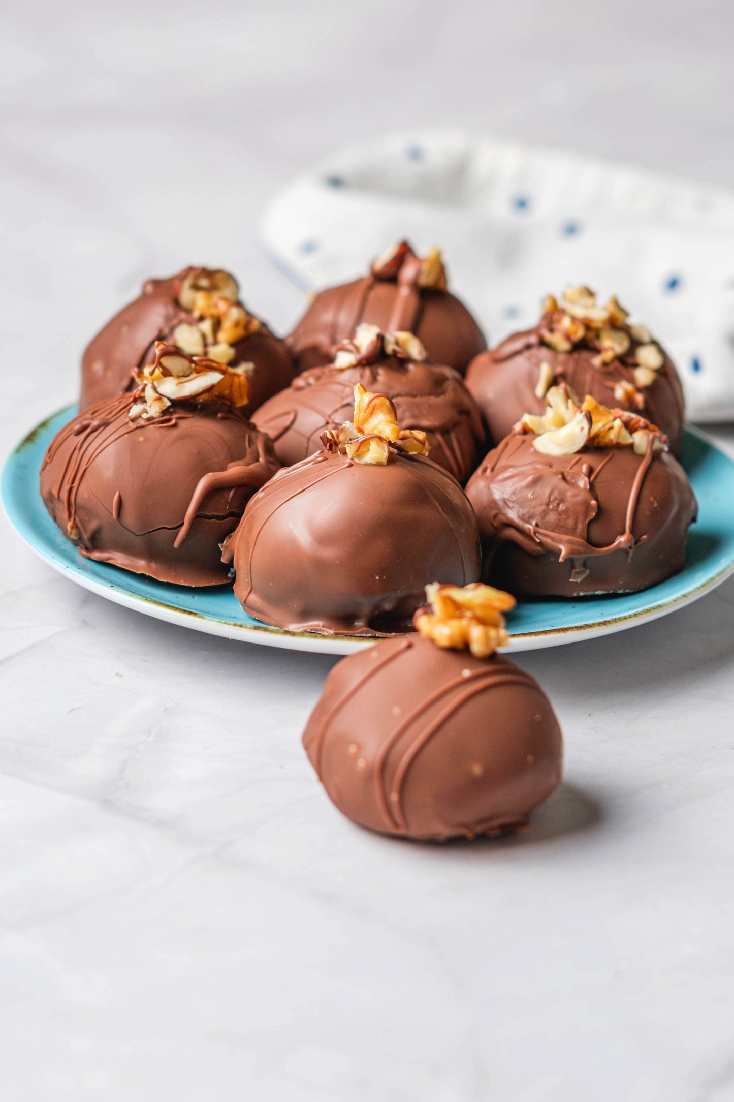 Peanut Butter Balls Filled with Nutella — PLR Recipe