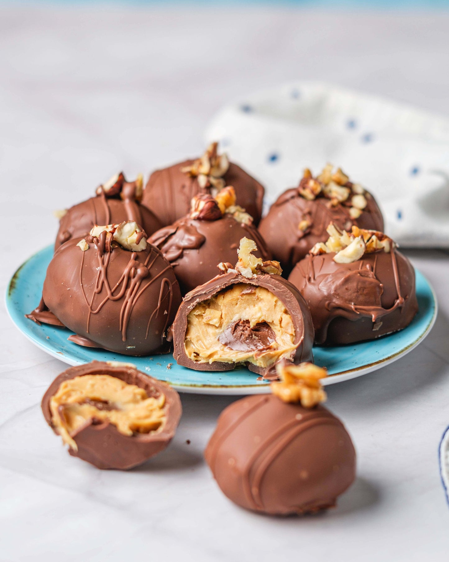 Peanut Butter Balls Filled with Nutella — PLR Recipe