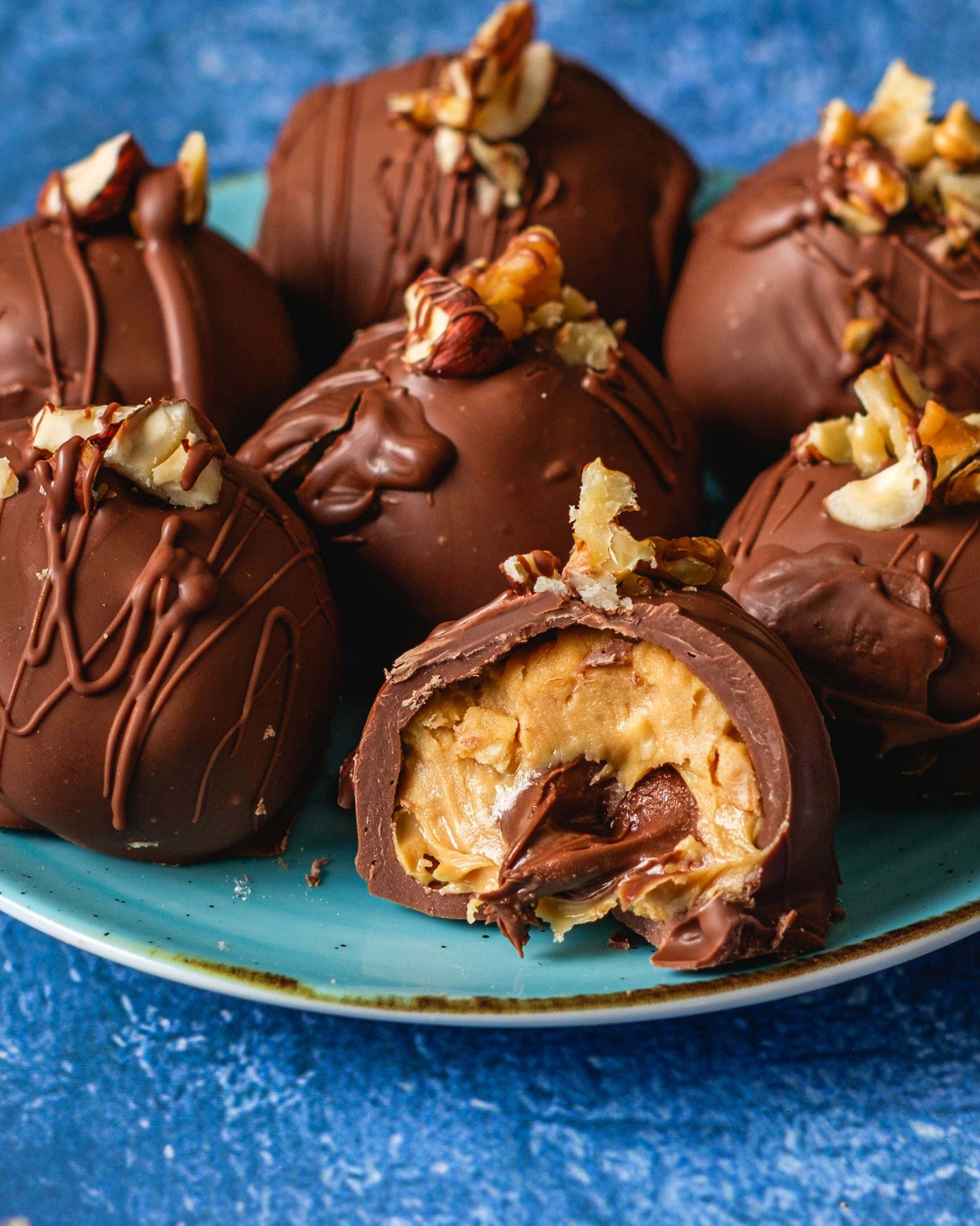 Peanut Butter Balls Filled with Nutella — PLR Recipe
