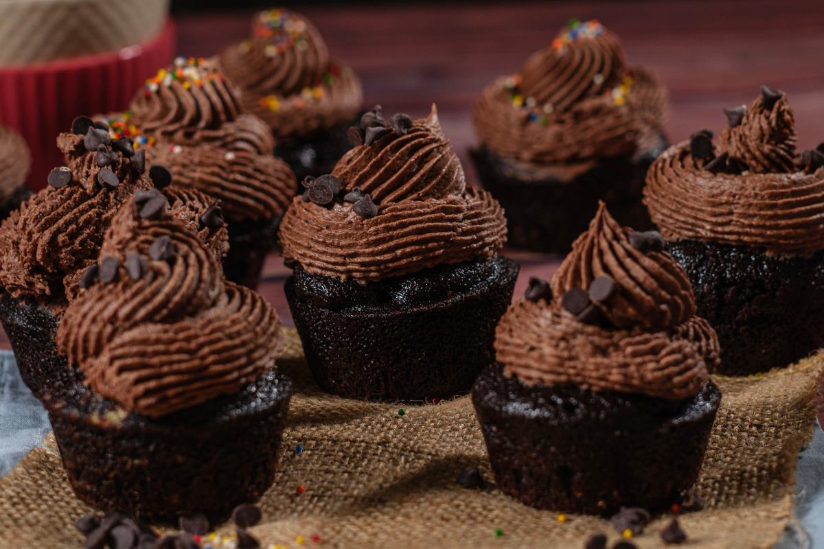 Moist Chocolate Cupcakes with Ganache — PLR Recipe Content Pack for Food Bloggers